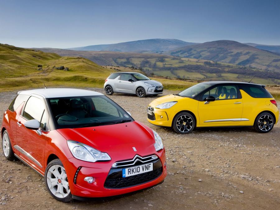  Citroen DS3 2009 года  (UK) (фото 14 из 16)